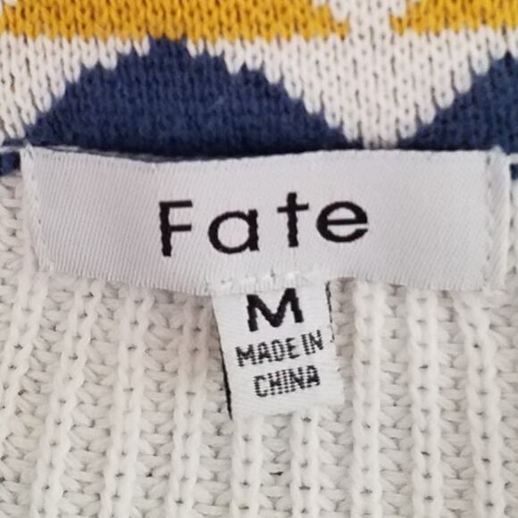Fate Sweater | Medium | Boho Patchwork Sleeve Knit - Picture 5 of 7